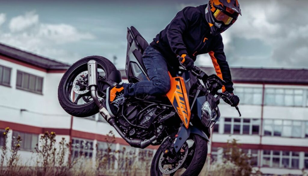 KTM 125 Duke Launch Date & Price in India.