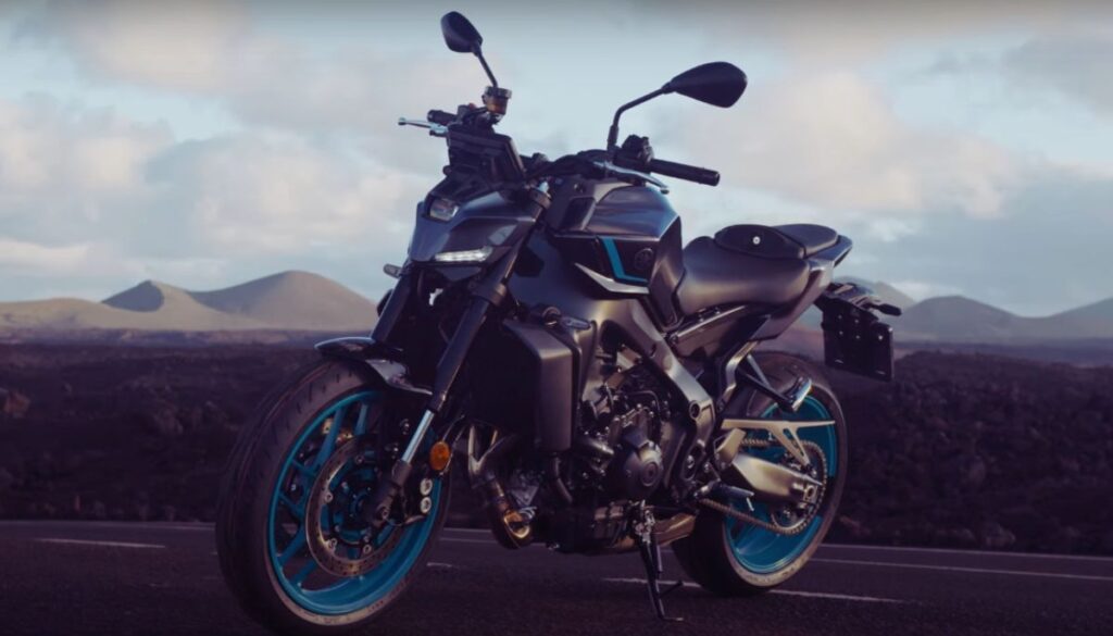 Yamaha MT-09 Price in India in 2024. 