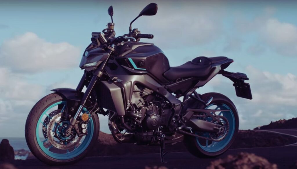 Yamaha MT-09 Price in India in 2024. 